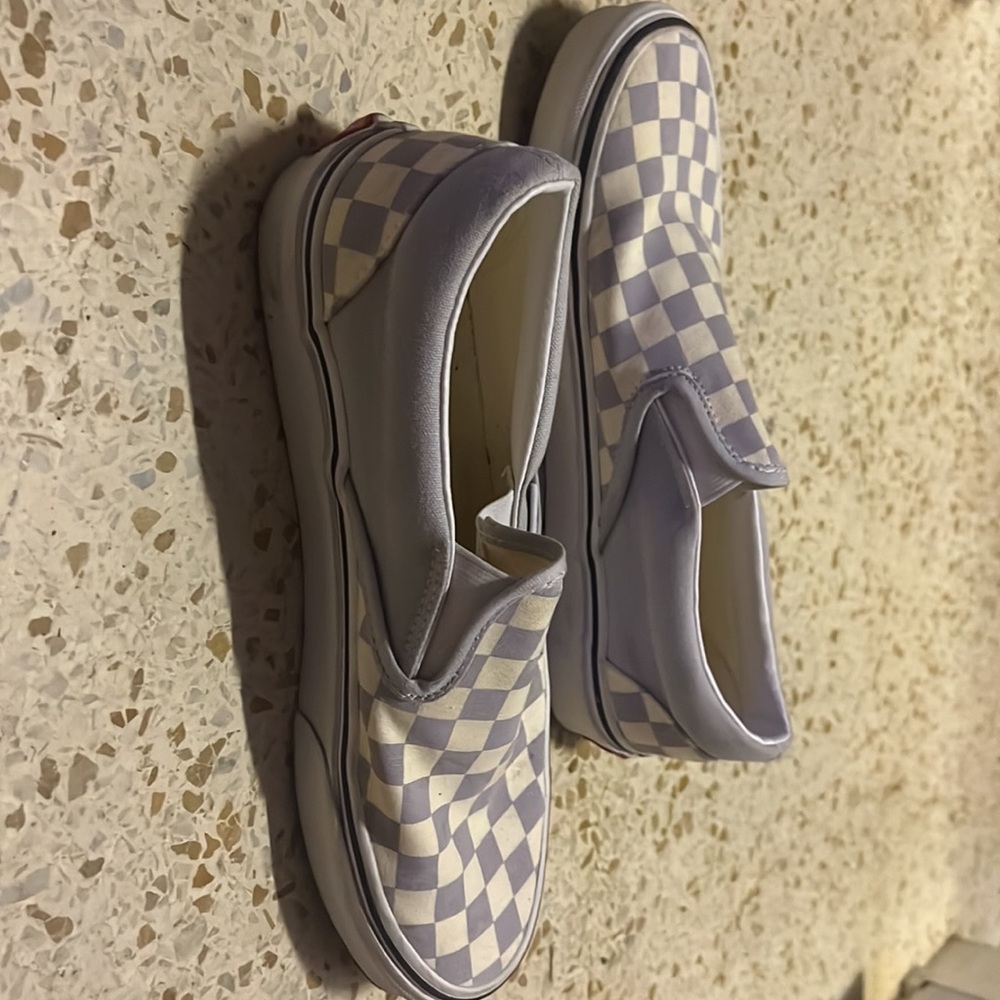 These are size 7.5 men vans! Never worn